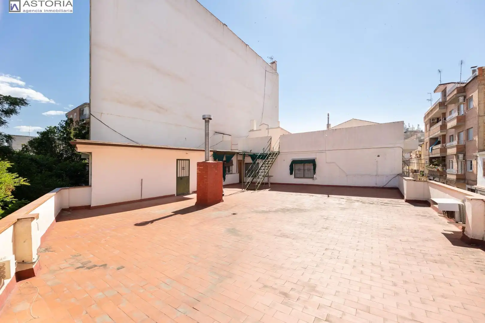 Inmuebles singulares con ascensor en venta en Avenida de Cádiz, imagen 30