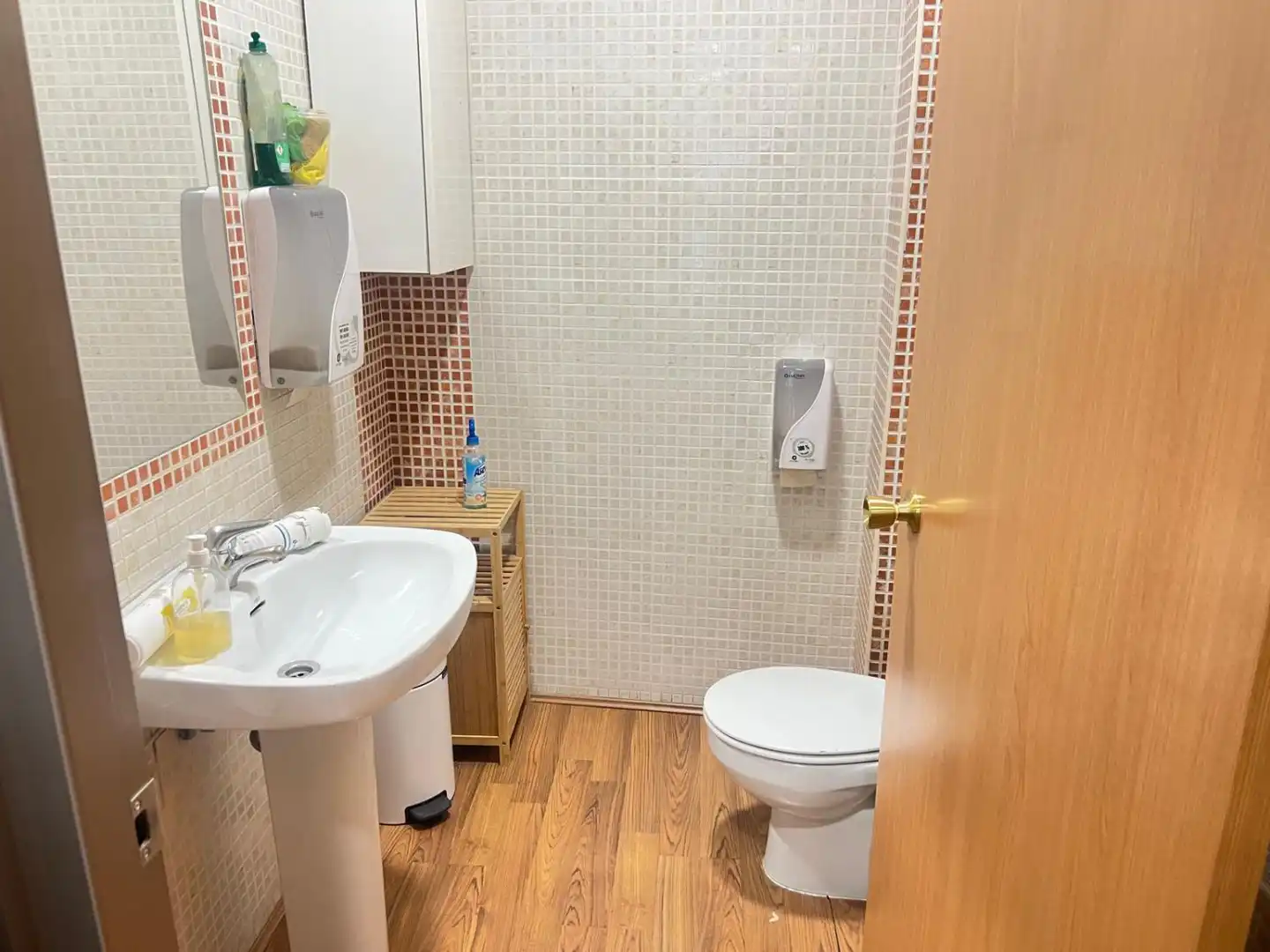 Baño de Local de alquiler en Albacete