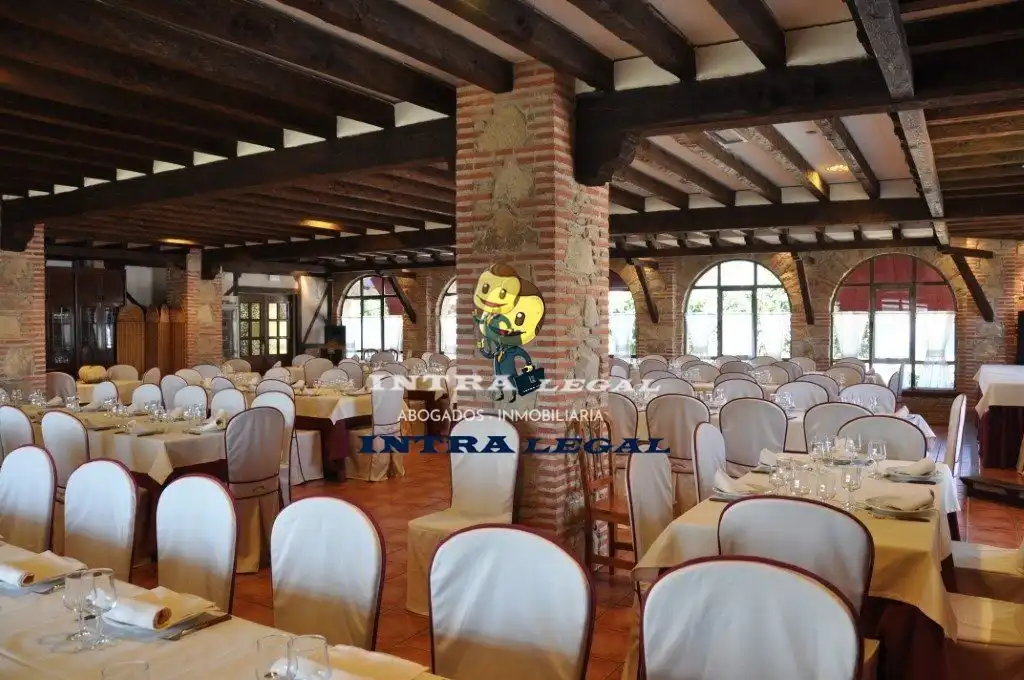 Local en venta en Sotoserrano con Aire acondicionado, Amueblado y Alarma