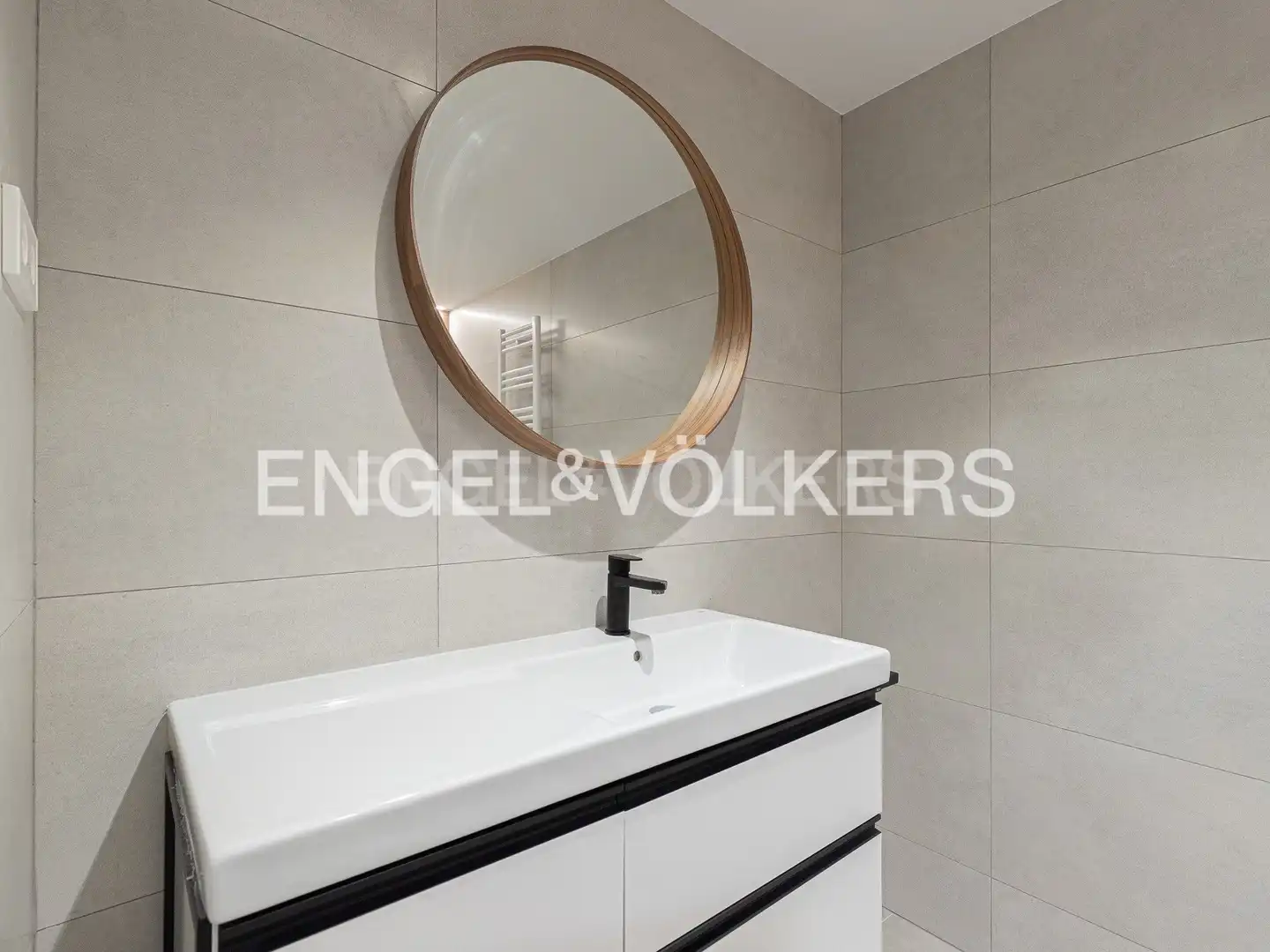 Bathroom of Flat for rent in Sant Martí