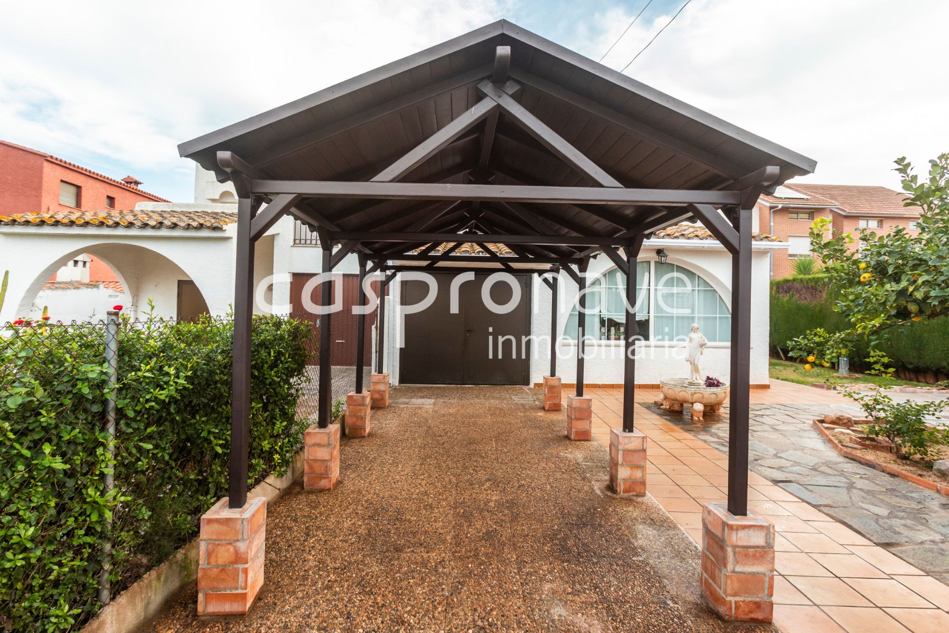 Exterior view of House or chalet for sale in Benicasim / Benicàssim  with Air Conditioner, Heating and Private garden