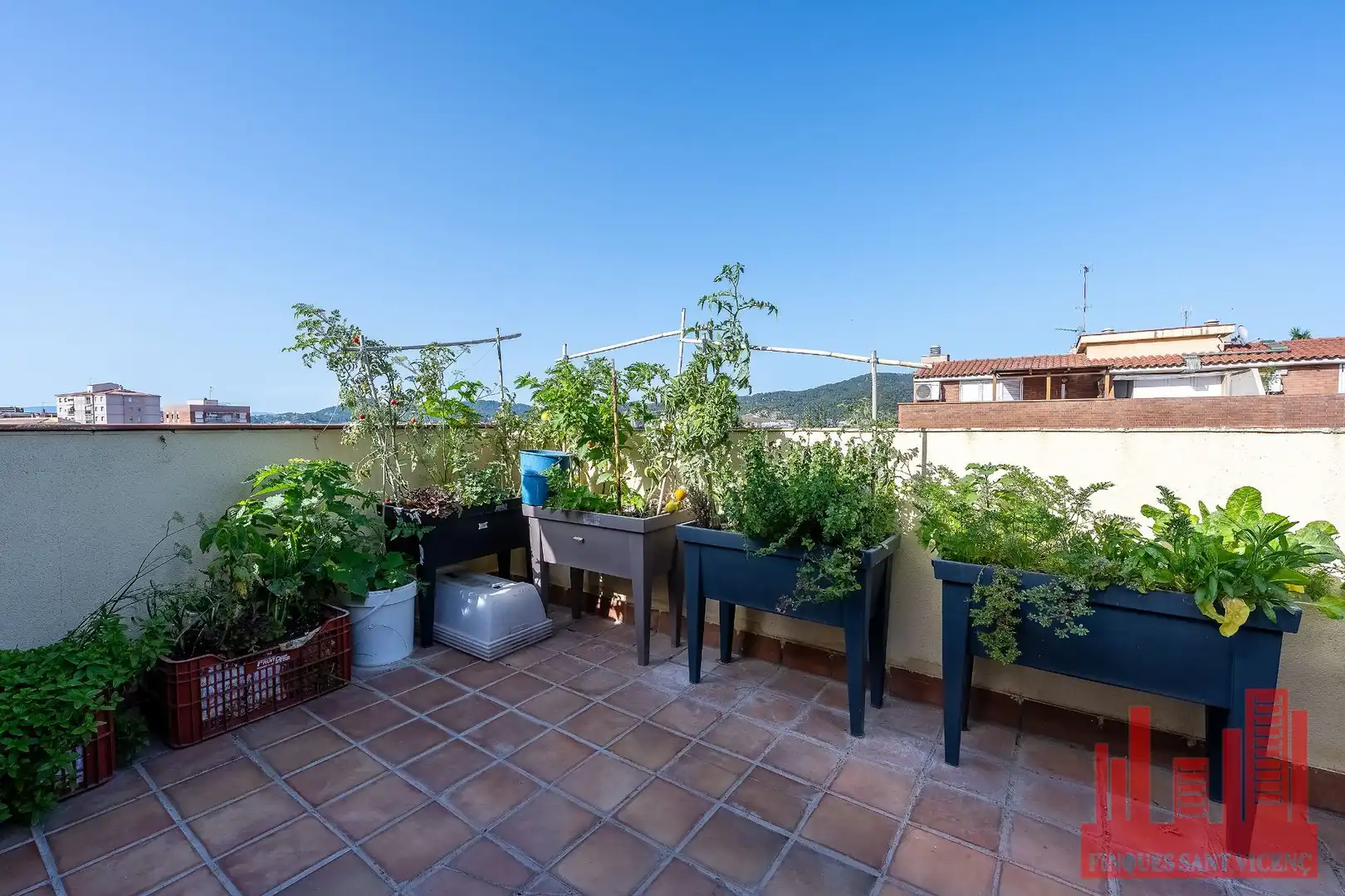 Terrassa de Pis en venda en Sant Vicenç Dels Horts amb Aire condicionat, Calefacció i Terrassa