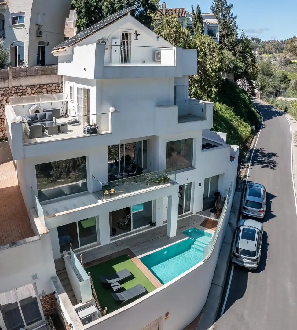 Vista exterior de Casa o chalet en venta en Benalmádena con Aire acondicionado, Calefacción y Terraza