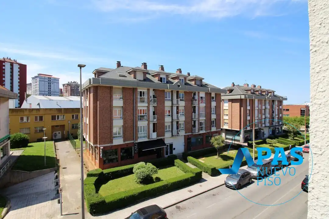 Vista exterior de Piso en venta en Santander con Calefacción, Trastero y Amueblado