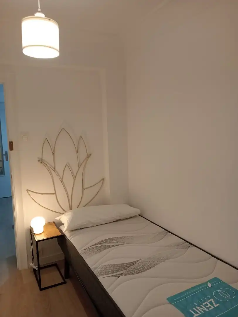 Habitación de Piso en venta en Zaragoza con Aire acondicionado, Calefacción y Amueblado