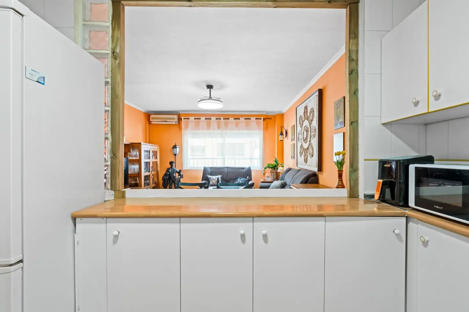 Sala de estar de Planta baja en venta en El Campello con Aire acondicionado, Terraza y Trastero
