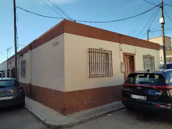 Vista exterior de Casa o xalet en venda en Almería