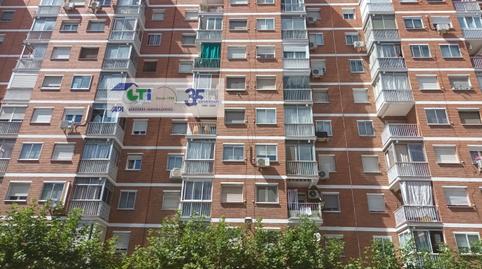 Foto 2 de Piso en venta en Avenida San Juan de la Peña, Salvador Allende,  Zaragoza Capital