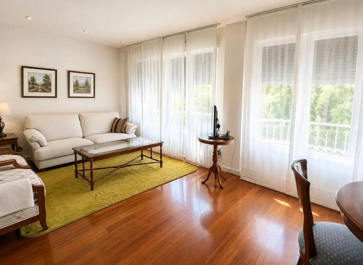 Wohnung zur Miete in Avenida Avenida Sancho 'El Fuerte', Iturrama