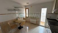 Kitchen of Flat for sale in La Bisbal d'Empordà  with Air Conditioner, Heating and Terrace