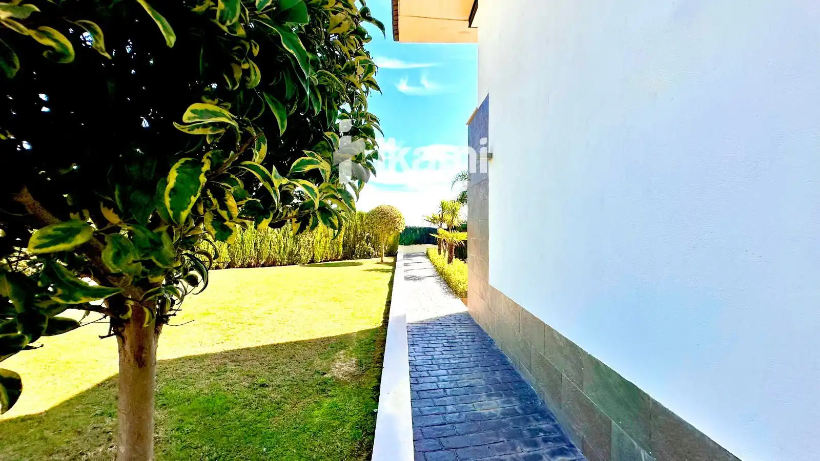 Vista exterior de Casa o chalet en venta en La Alcaidesa con Aire acondicionado, Calefacción y Terraza
