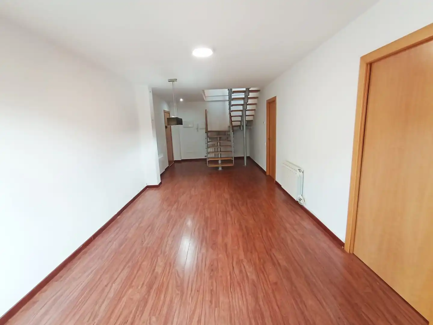 Maisonette zur Miete in Terrassa mit Klimaanlage, Heizung und Terrasse