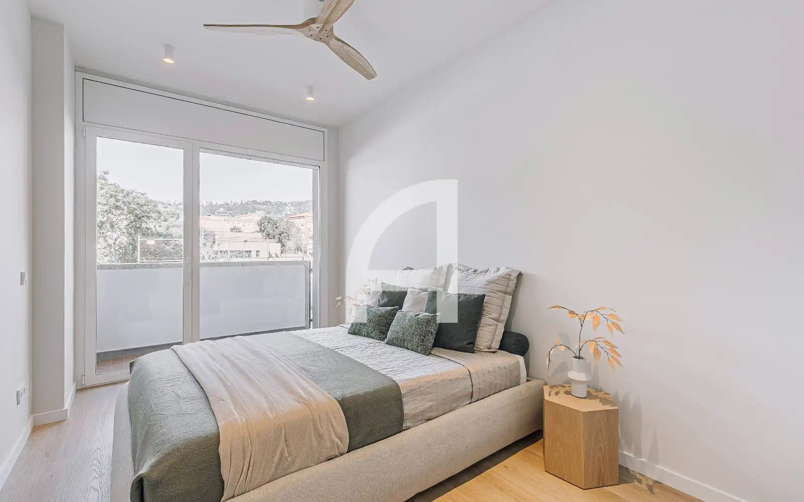 Bedroom of Flat for sale in Barcelona  with Air Conditioner, Heating and Parquet flooring