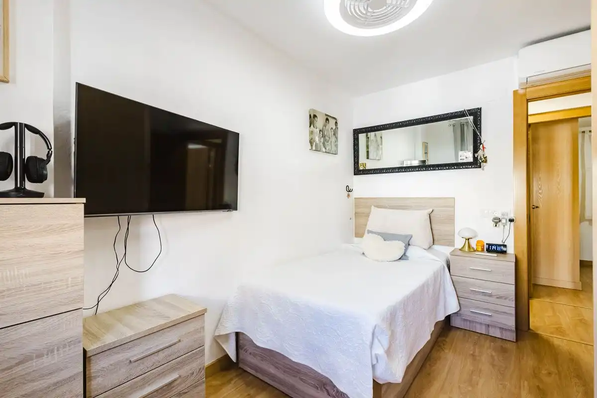 Flat with terrace for sale in Avenida Ingeniero José María Garnica, imagen 24