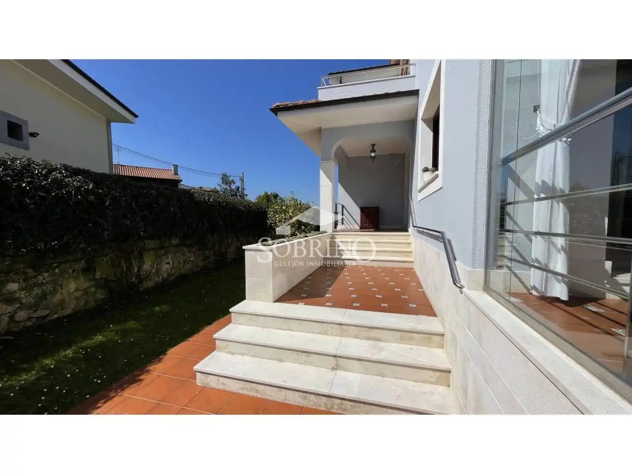 Vista exterior de Casa o xalet en venda en Llanes amb Calefacció, Jardí privat i Terrassa