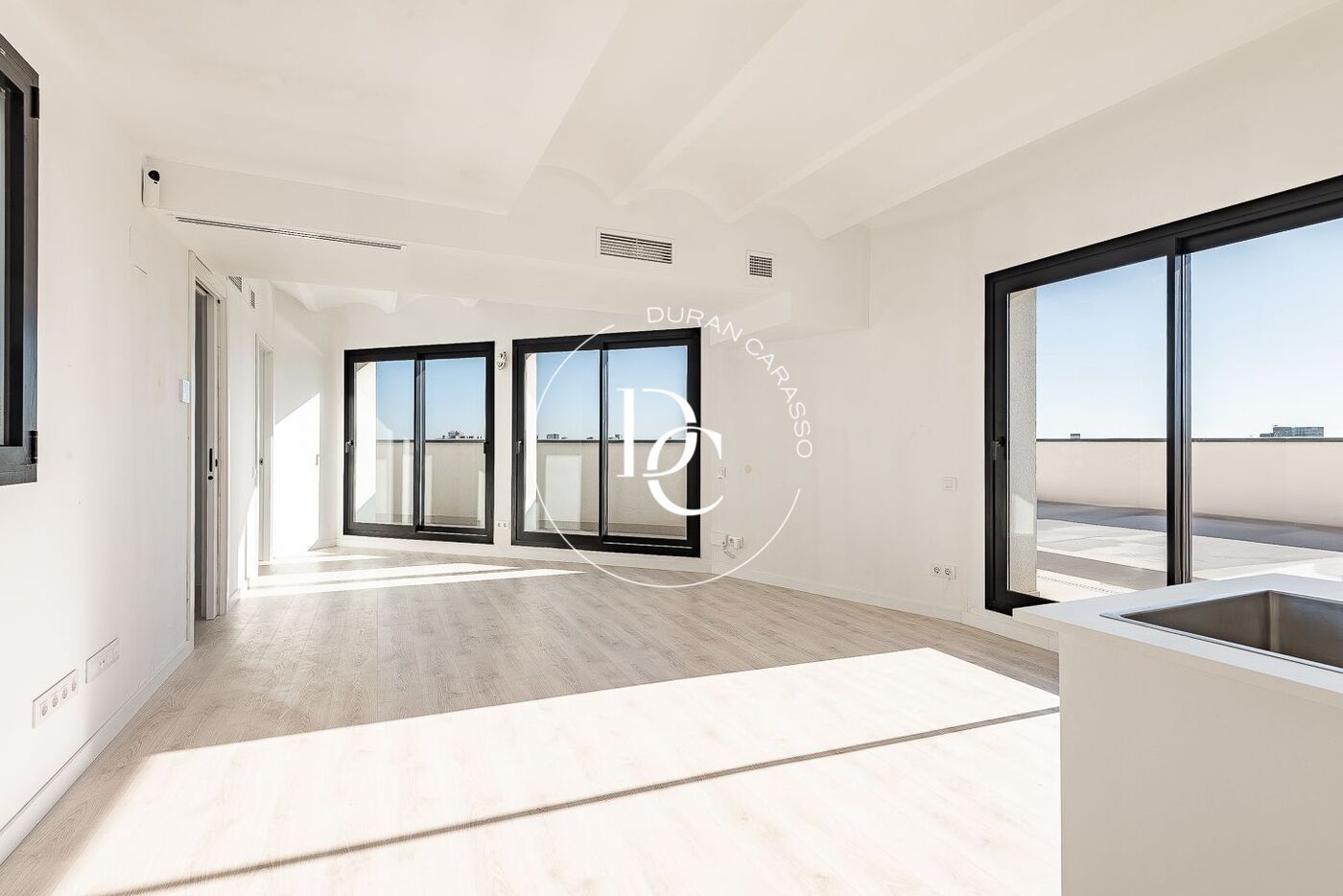 Attic for sale in Carrer de las Navas de Tolosa, El Clot