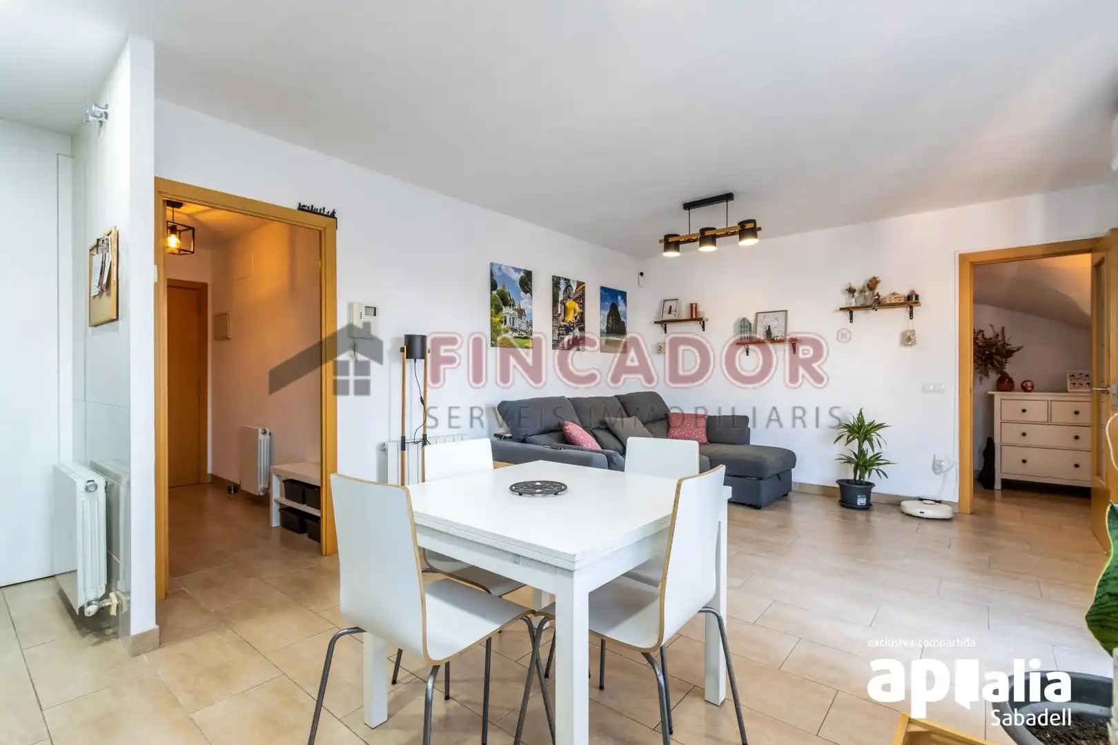 Dúplex amb terrassa en venda a Carrer de les Tres Creus