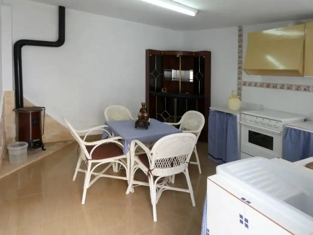 Casa adosada en venta en Camporrobles