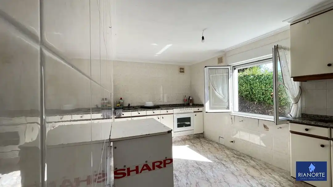 Cocina de Casa adosada en venta en Gozón con Calefacción, Jardín privado y Trastero