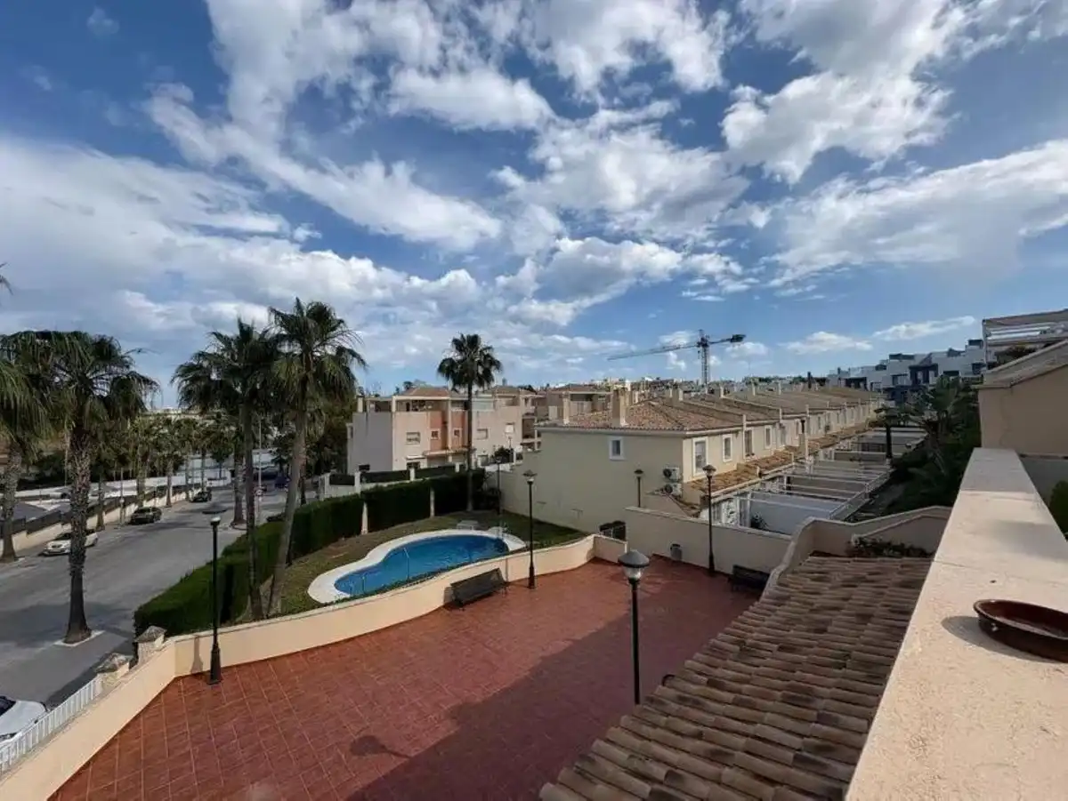 Adossat amb piscina en venda a Isaias Carrasco Miguel, imagen 3