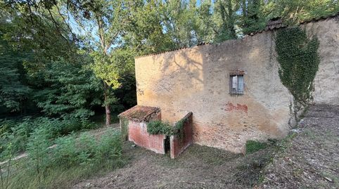 OPORTUNIDAD FINCA RÚSTICA CON DOS MASÍAS, UN MOLINO, UN HORNO, UNA BALSA DE AGUA Y UN RIO ATRAVESANDO LA FINCA. EN VENTA ENTRE RIE, imatge 4