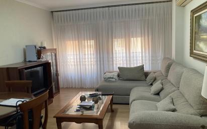 Sala d'estar de Pis en venda en Villena amb Aire condicionat i Balcó