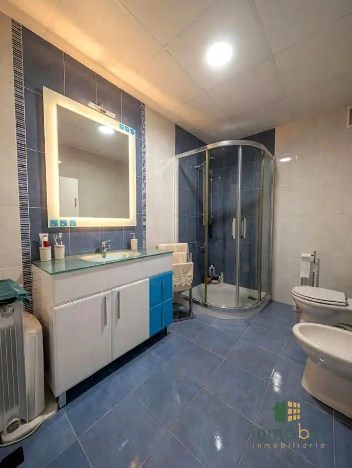 Bathroom of Houses for sale in Don Benito  with Air Conditioner, Heating and Terrace