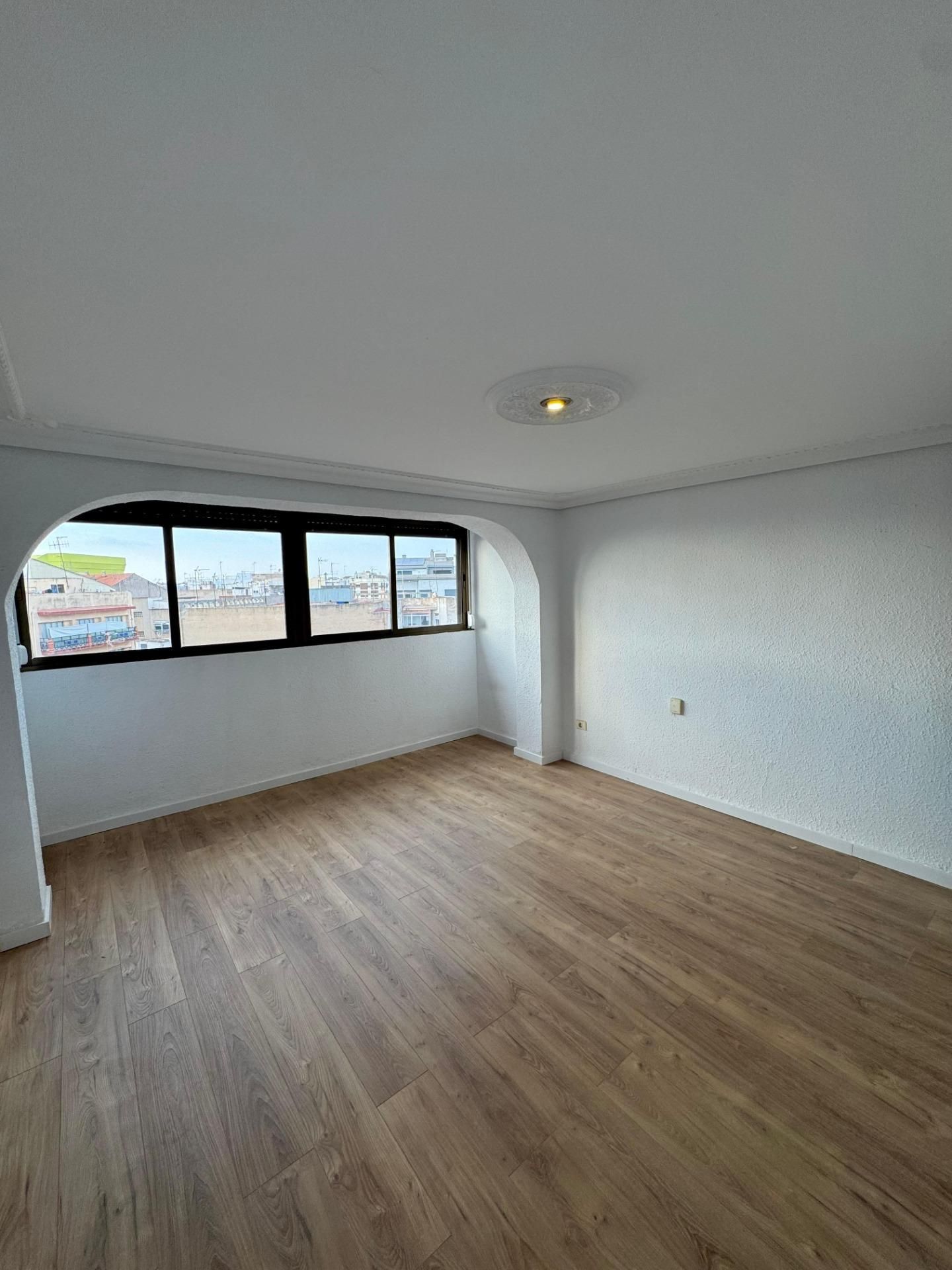 Bedroom of Apartment for sale in Vila-real  with Parquet flooring and Balcony