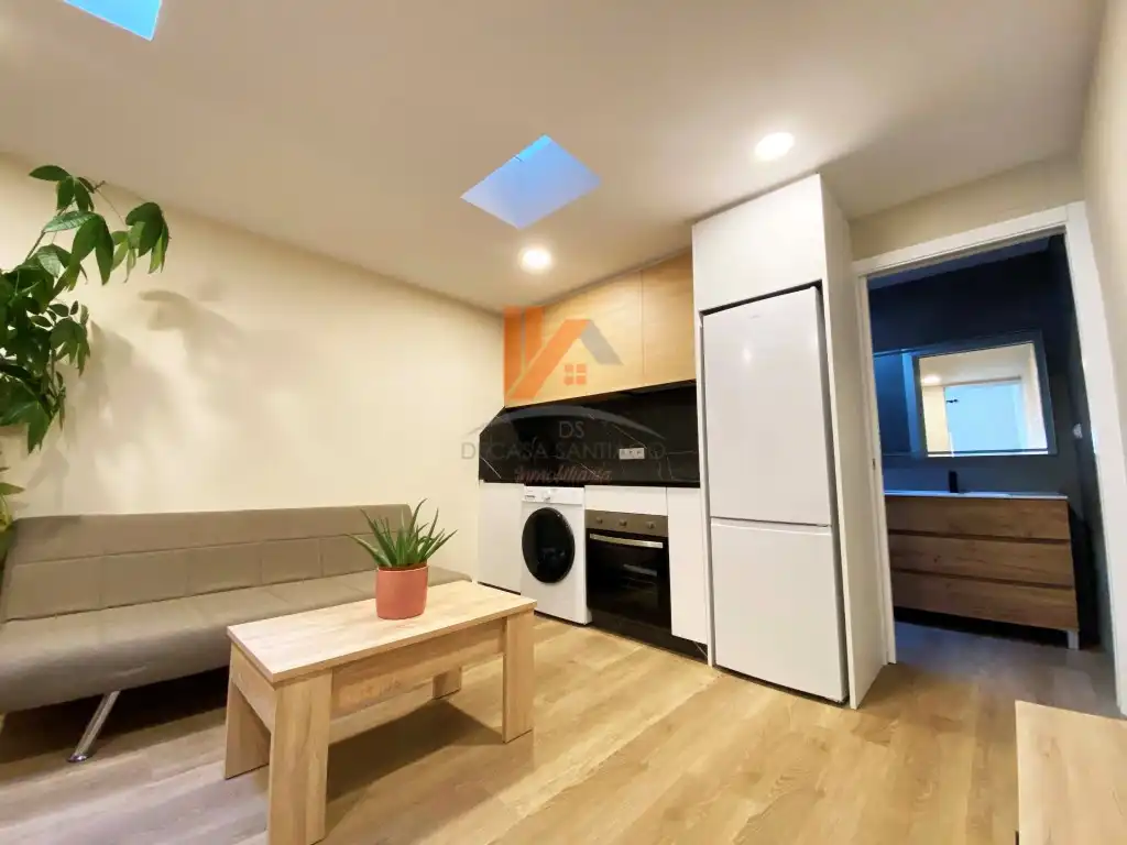 Sala de estar de Apartamento en venta en Santiago de Compostela 