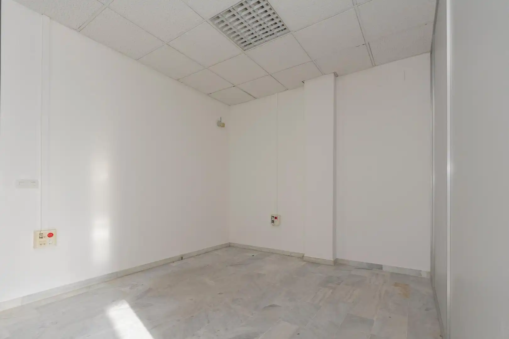 Local en venta en Mairena del Aljarafe con Aire acondicionado