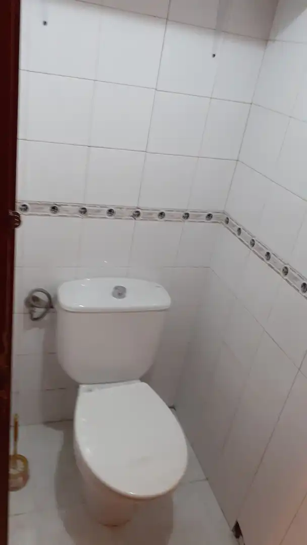 Baño de Nave industrial de alquiler en Santa Eulàlia de Ronçana