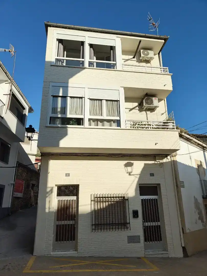 Vista exterior de Dúplex en venta en Cabezabellosa con Aire acondicionado y Balcón