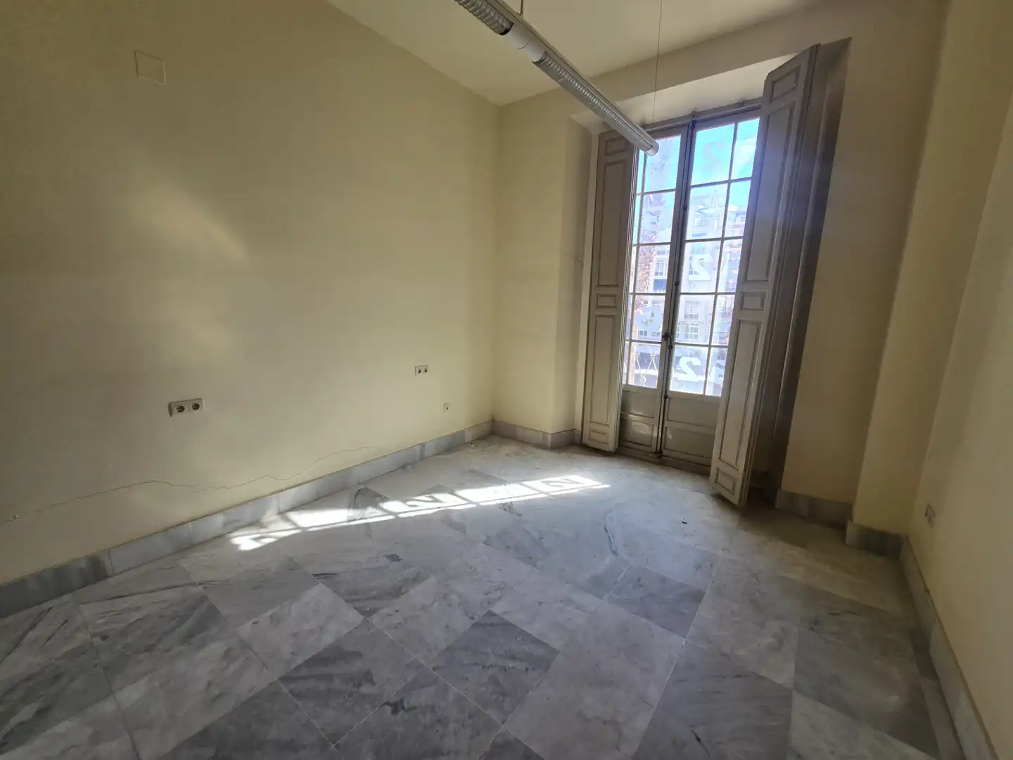 Mini appartamento con terrazza in vendita a Plaza de la Constitución 1, imagen 9