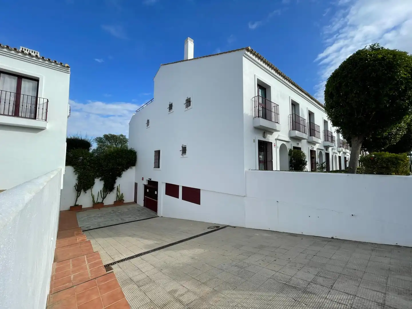 Einfamilien-Reihenhaus zur Miete in La Alcaidesa