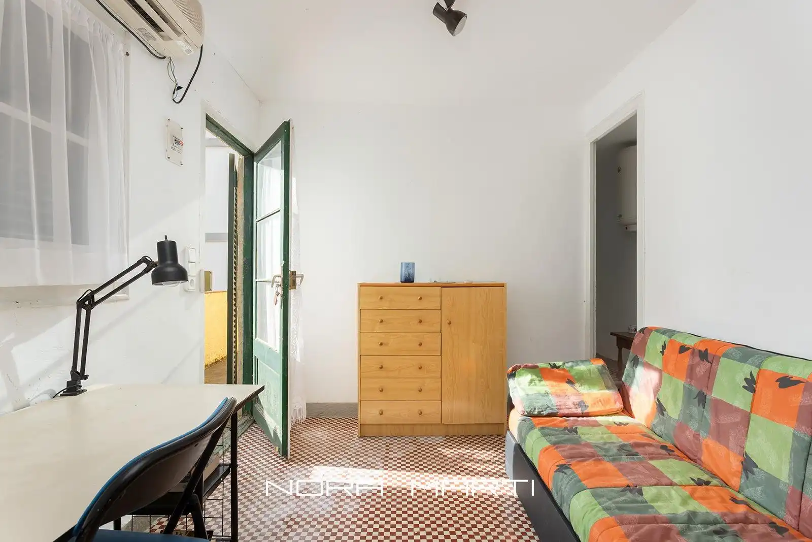 Habitación de Finca rústica en venta en Sitges con Aire acondicionado, Calefacción y Jardín privado