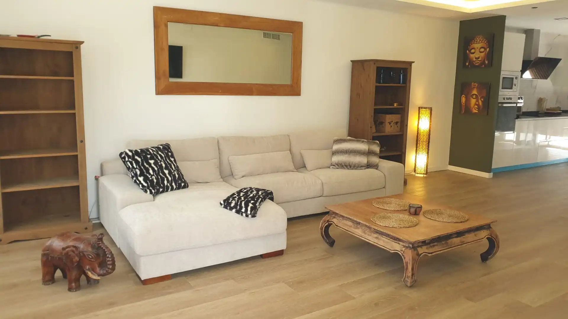 Sala de estar de Casa adosada en venta en Mont-roig del Camp con Aire acondicionado, Calefacción y Jardín privado