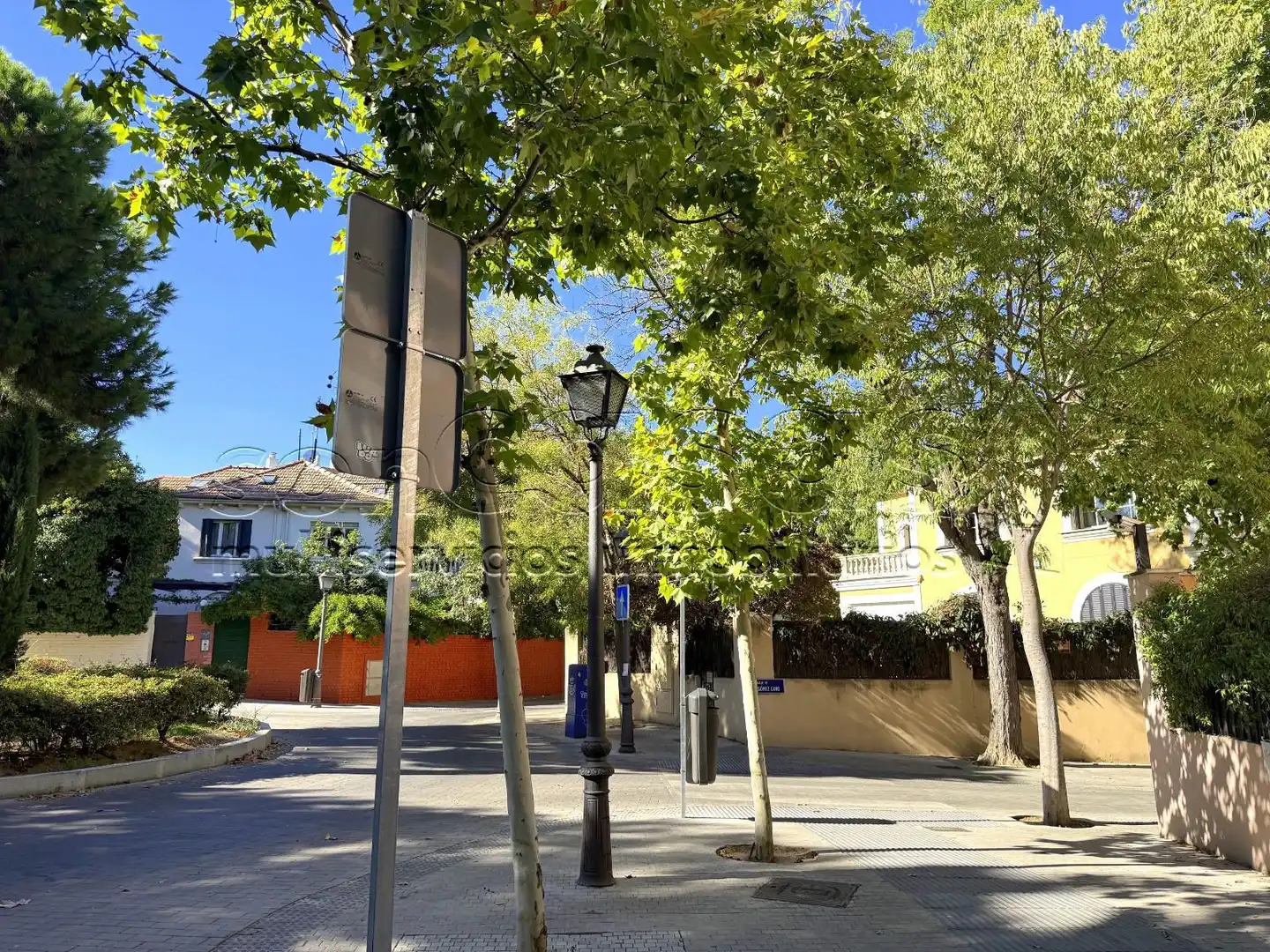 Casa adosada en venta en El Viso