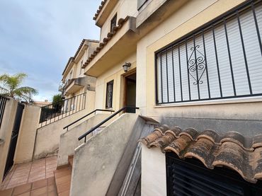 Maison mitoyenne avec piscine à vendre à La Paz