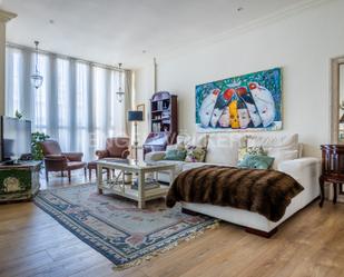 Sala d'estar de Apartament en venda en  Sevilla Capital amb Aire condicionat, Calefacció i Terrassa