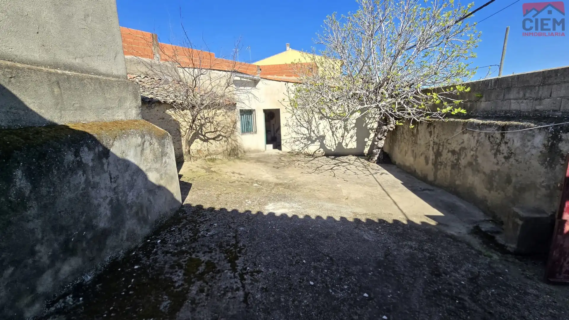 Exterior view of Houses for sale in Escurial  with Storage room and Furnished