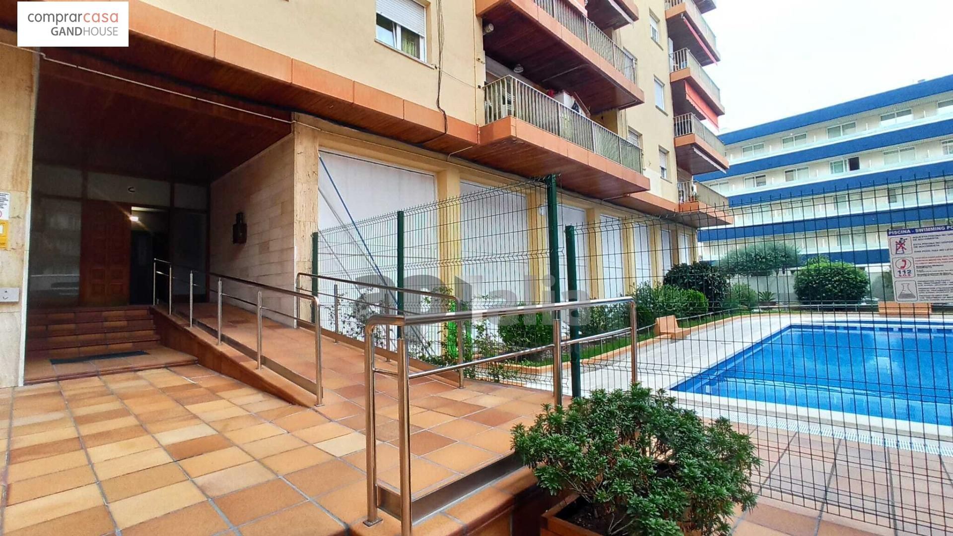 Vista exterior de Piso en venta en Lloret de Mar con Balcón y Piscina comunitaria