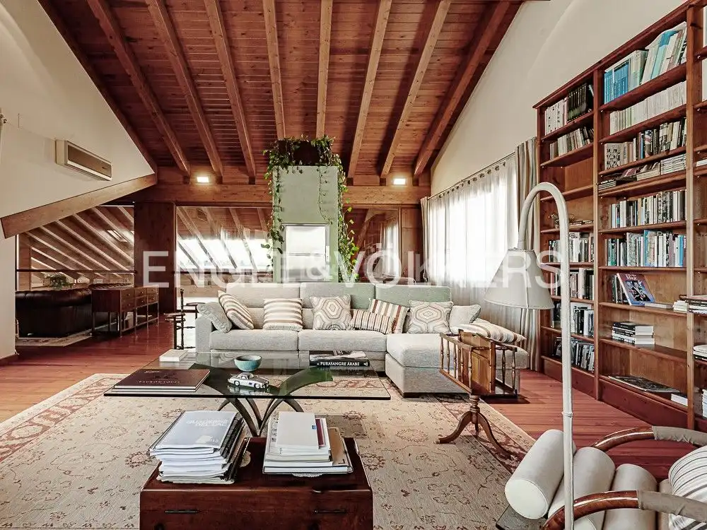 Wohnzimmer von Country house zum Verkauf in Seva mit Klimaanlage, Heizung und Privatgarten