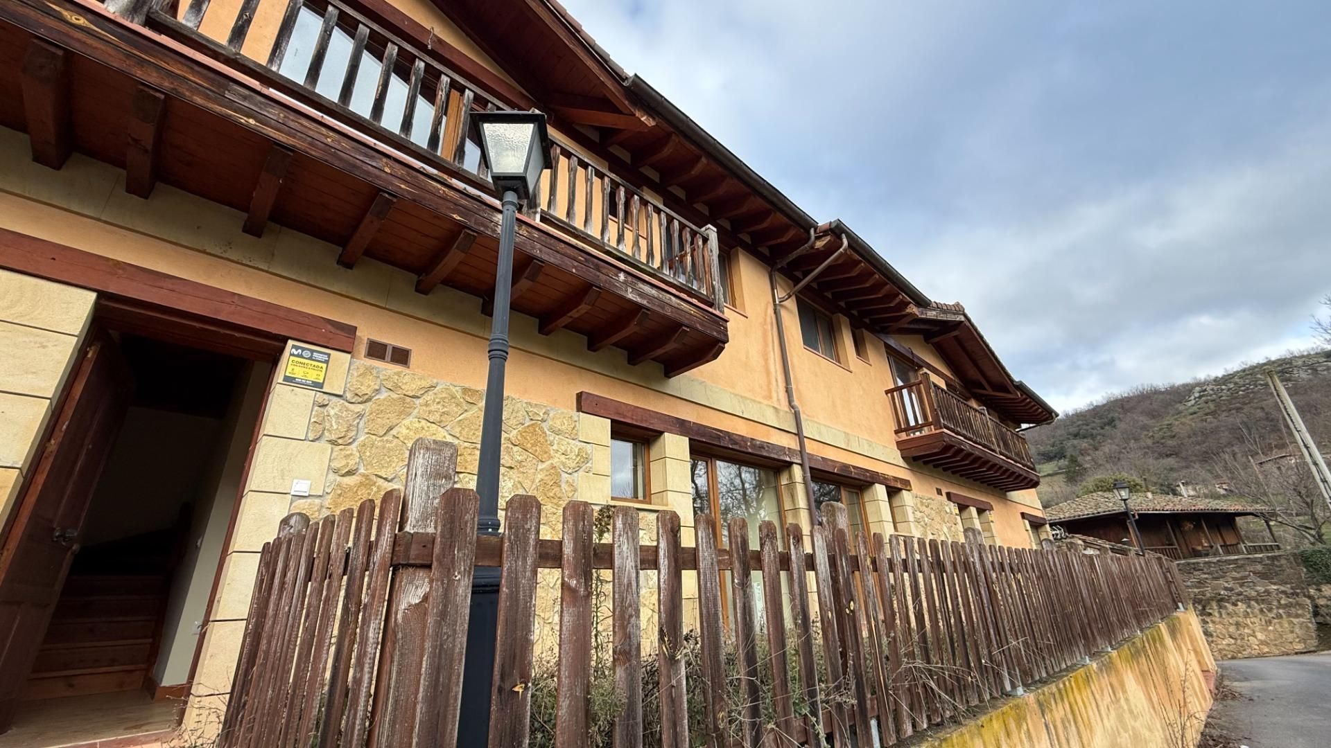 Exterior view of Flat for sale in Vega de Liébana  with Private garden