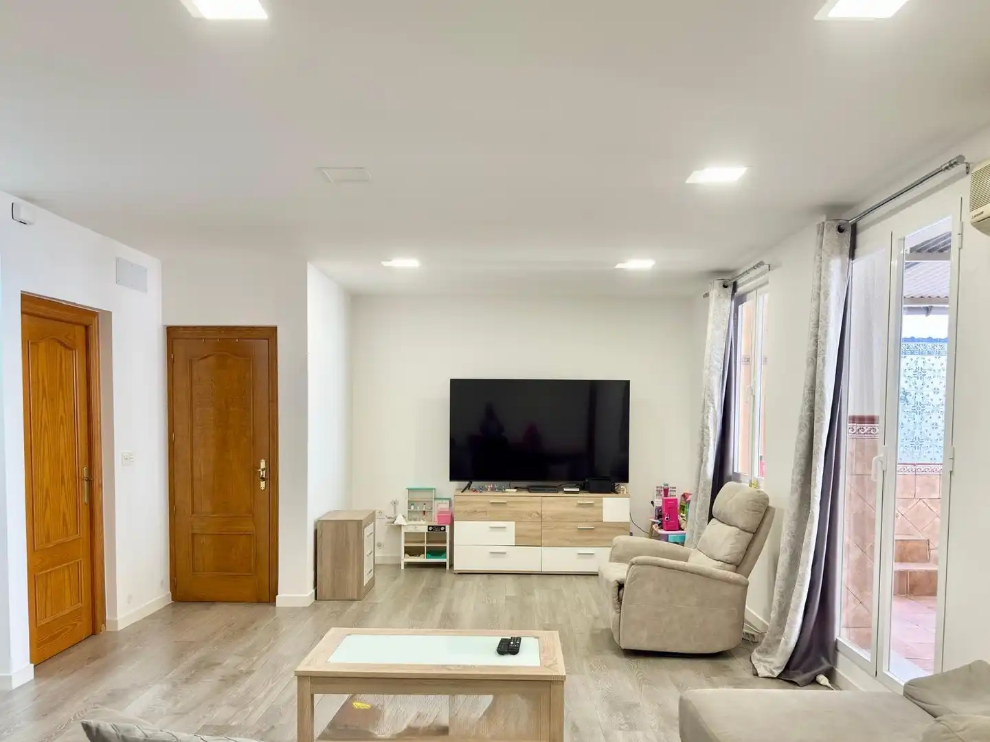 Living room of Houses for sale in Totana  with Air Conditioner, Heating and Storage room