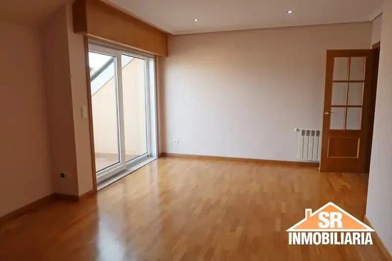 Piso de alquiler en A Coruña Capital  con Calefacción, Parquet y Horno