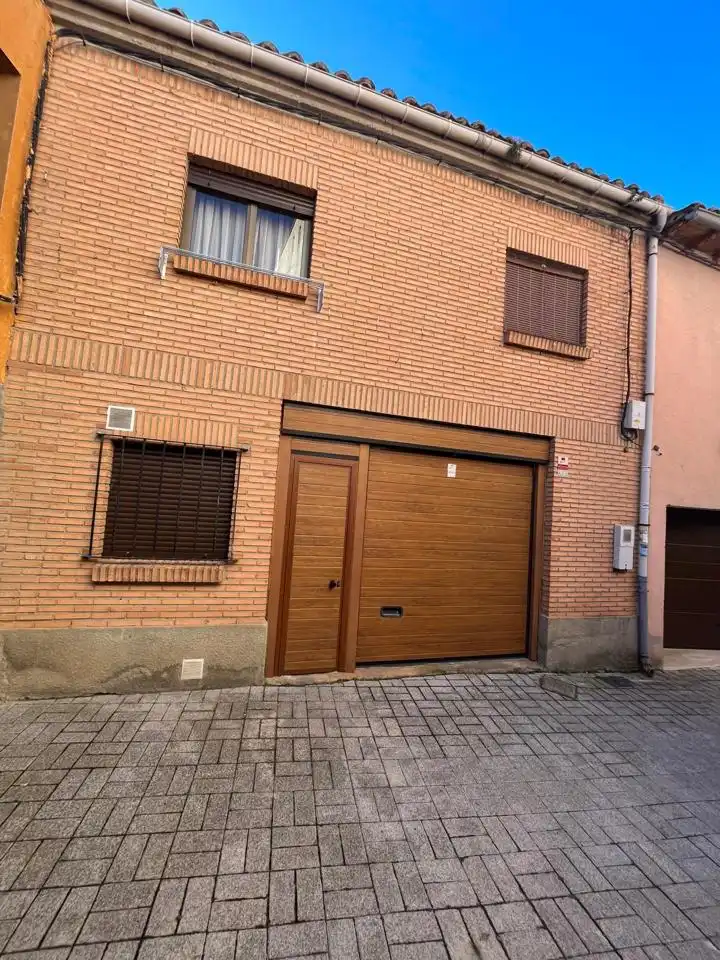 Exterior view of Buildings for sale in Villadiego