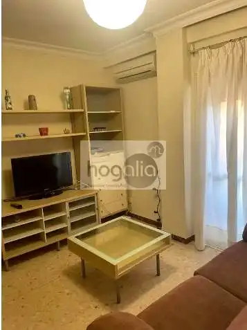 Habitación de Piso de alquiler en Sevilla con Aire acondicionado, Terraza y Amueblado