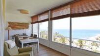 Sala d'estar de Casa o xalet en venda en San Bartolomé de Tirajana amb Aire condicionat, Terrassa i Traster