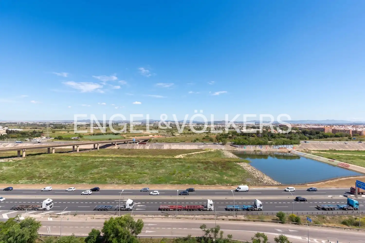 Piso de alquiler en Xirivella con Aire acondicionado, Calefacción y Jardín privado