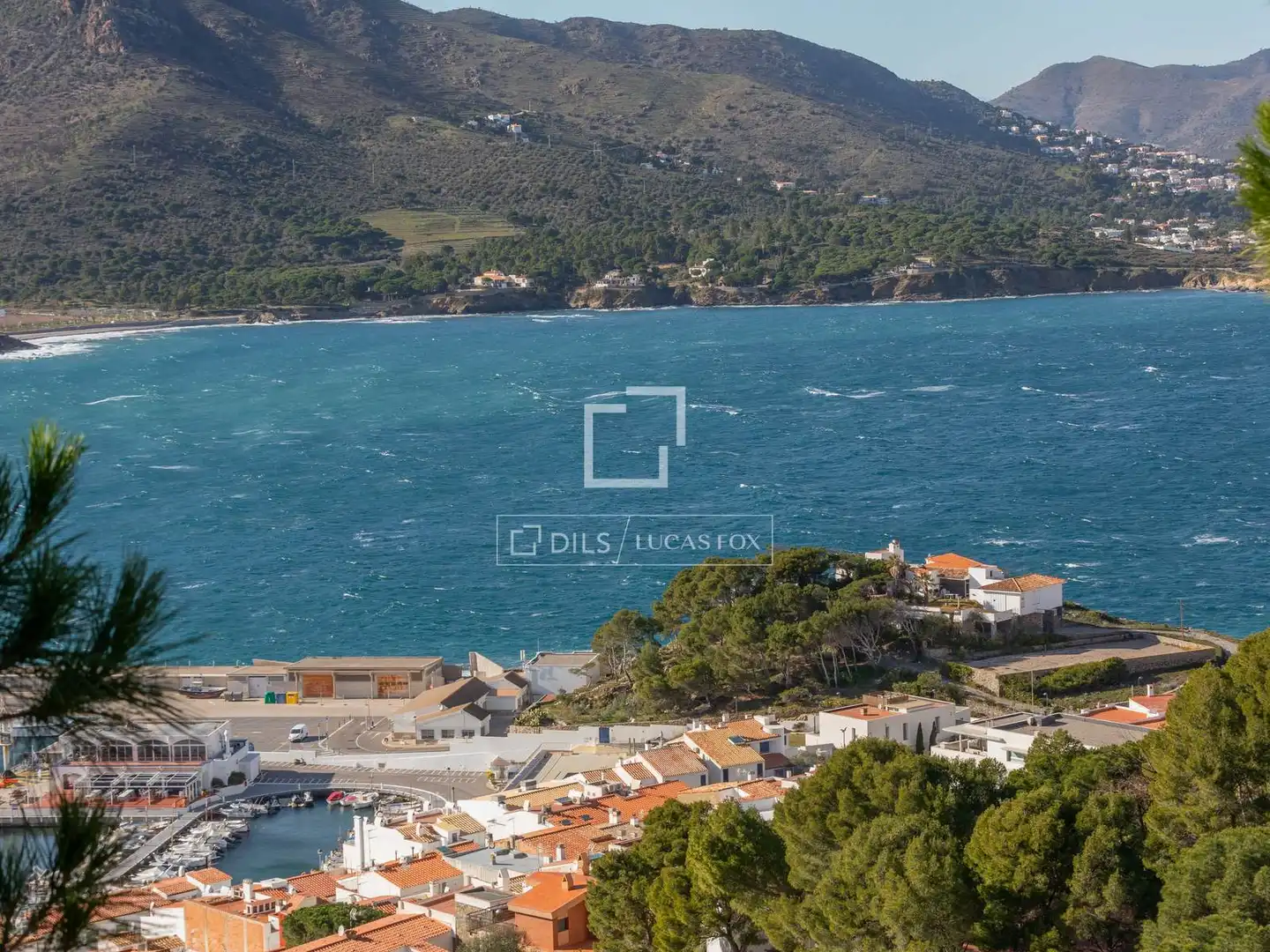 Vista exterior de Casa o xalet en venda en El Port de la Selva amb Calefacció, Terrassa i Traster